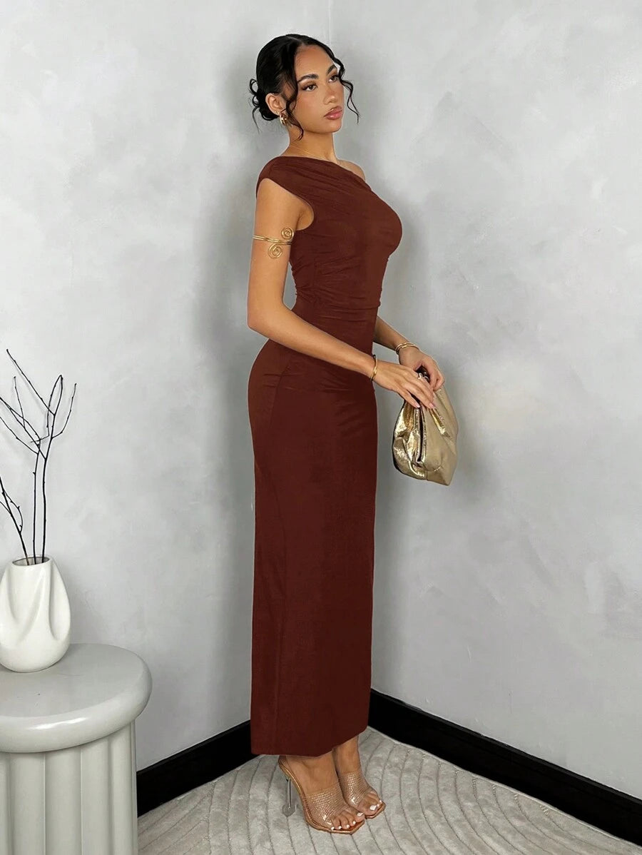 SHEIN BAE Vestido Bodycon Feminino Preto Sólido com Gola Assimétrica e Babados, Verão