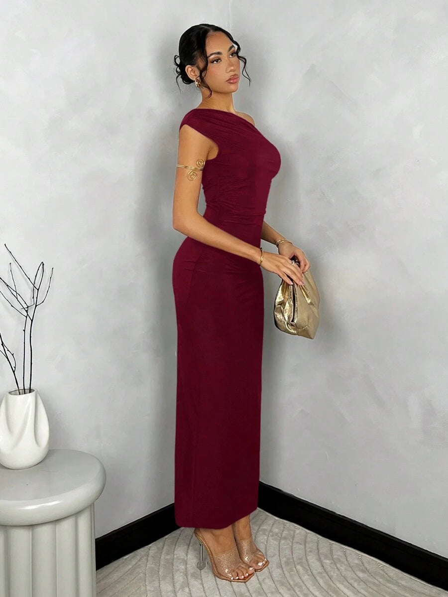 SHEIN BAE Vestido Bodycon Feminino Preto Sólido com Gola Assimétrica e Babados, Verão