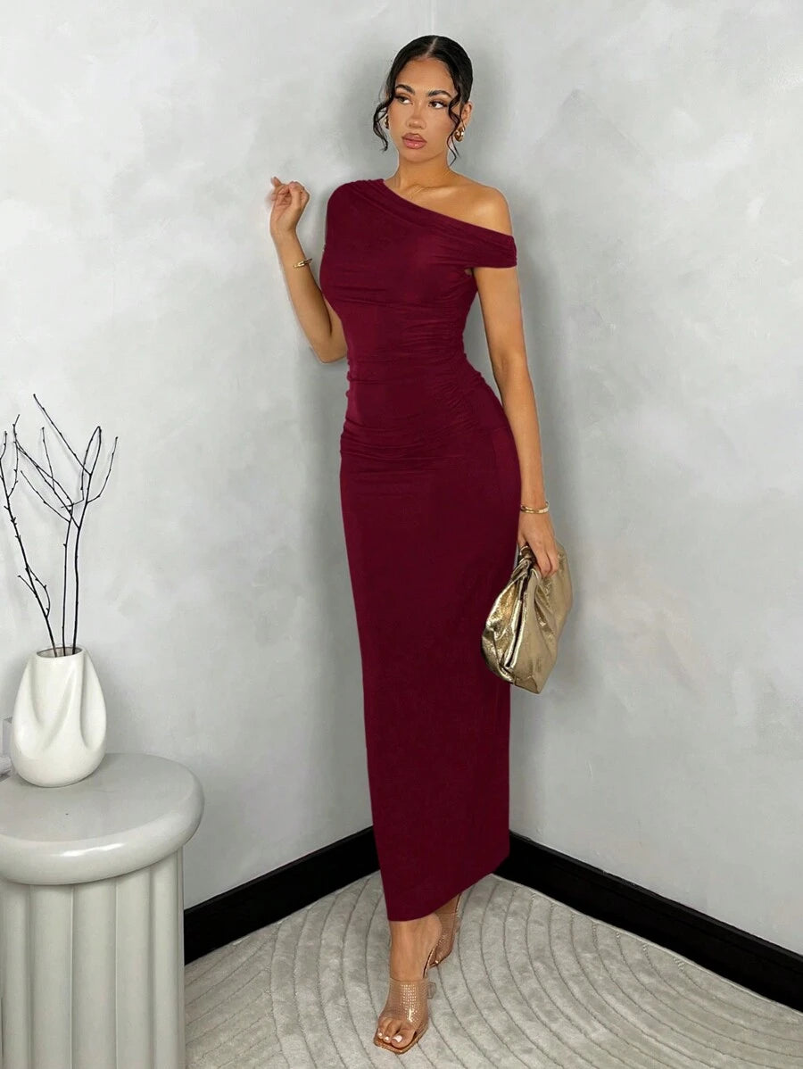 SHEIN BAE Vestido Bodycon Feminino Preto Sólido com Gola Assimétrica e Babados, Verão